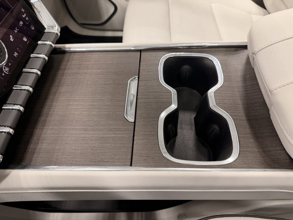 Used 2024 GMC Acadia Denali image 49