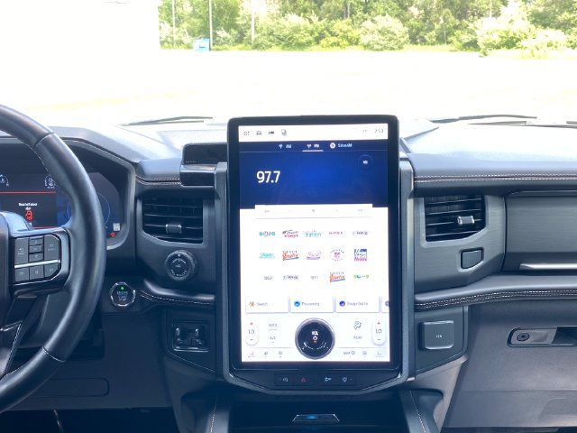 Used 2024 Ford Expedition Max Platinum AWD/4WD image 26