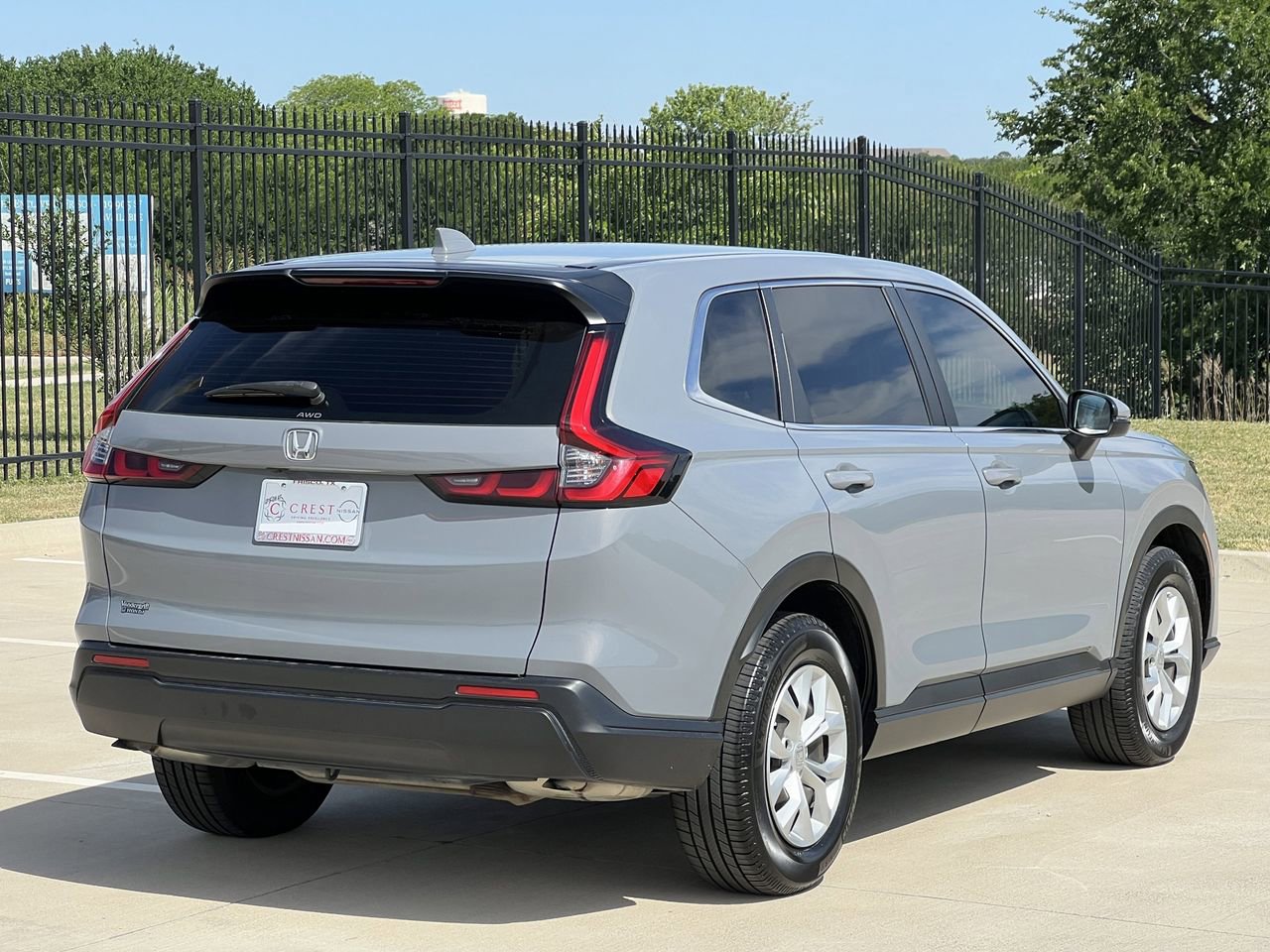 Used 2024 Honda CR-V LX image 4