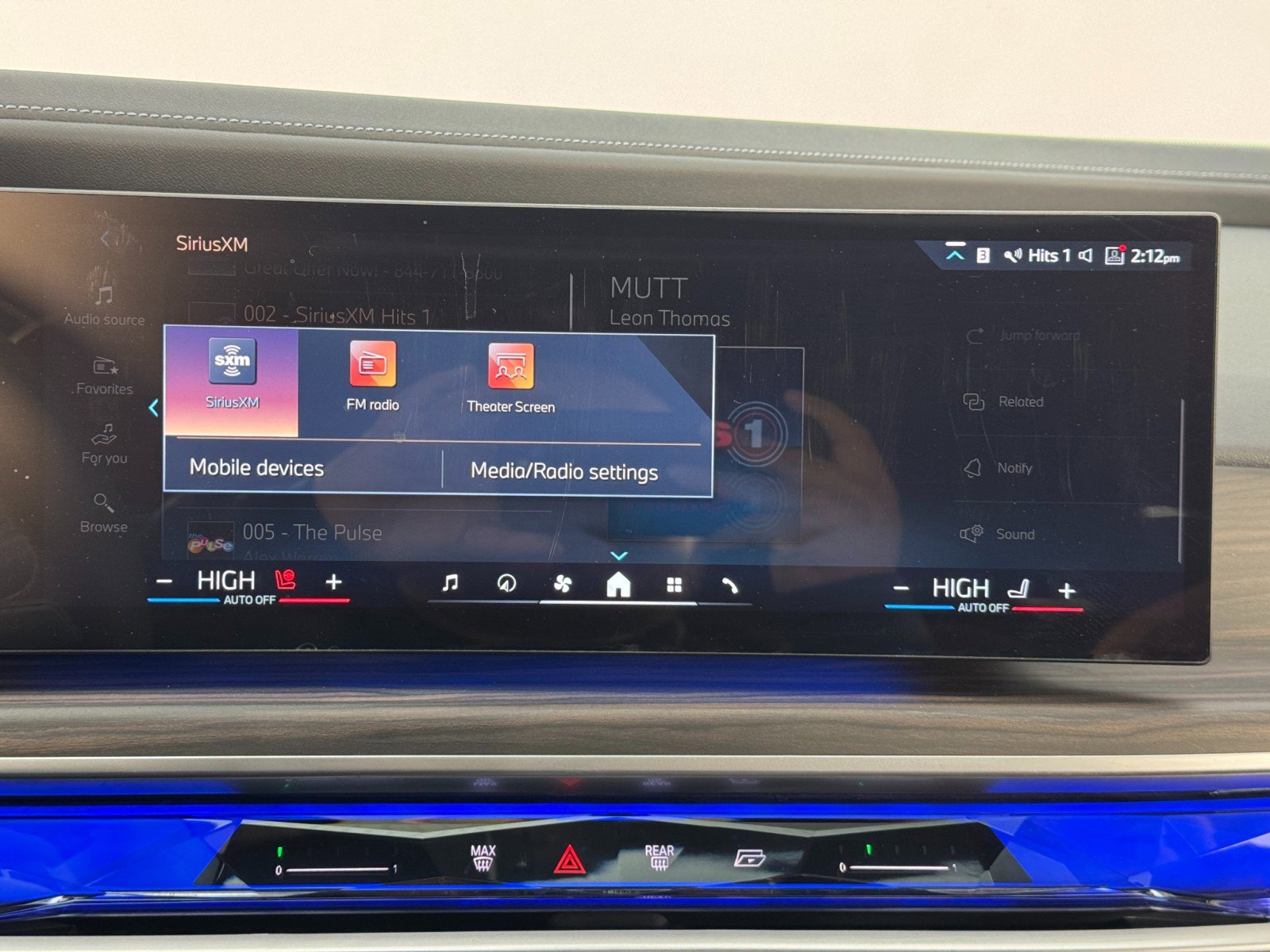 Used 2023 BMW i7 xDrive60 w/ Executive Package 2 image 28