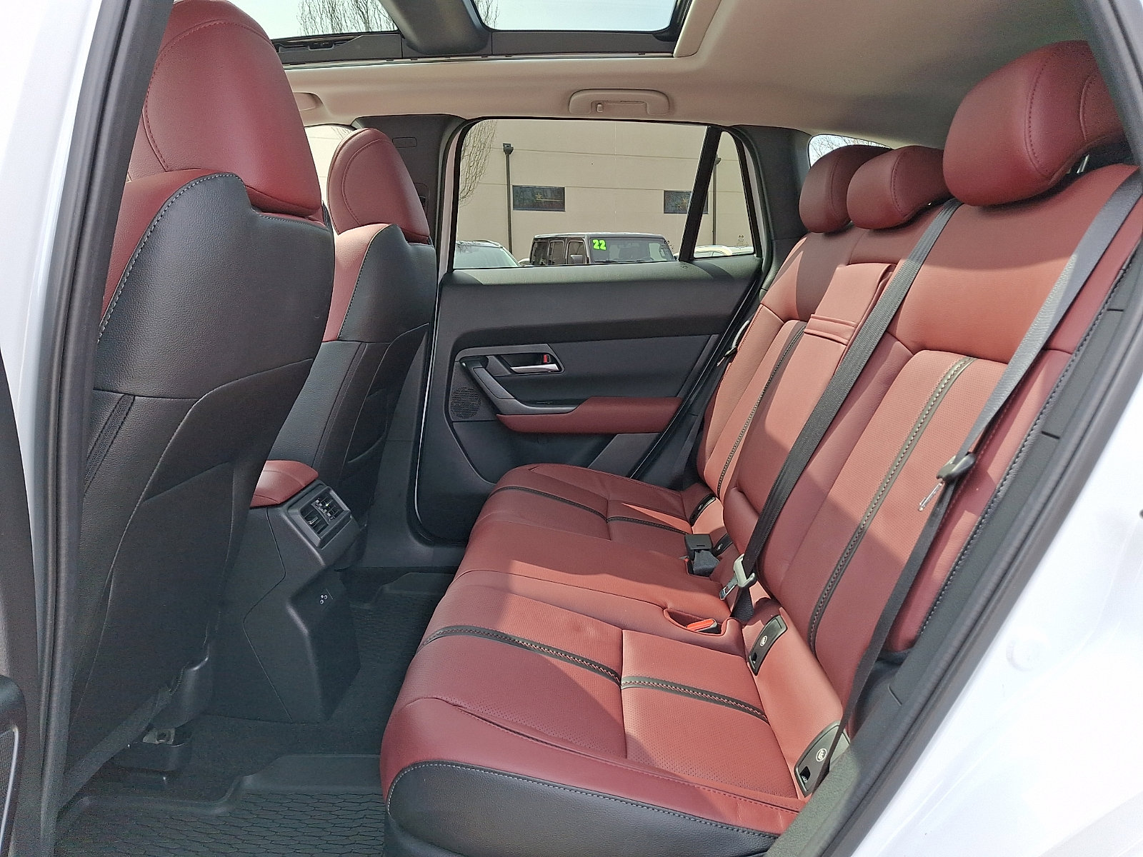 Used 2025 MAZDA CX-50 AWD 2.5 Hybrid w/ Weather Package image 10