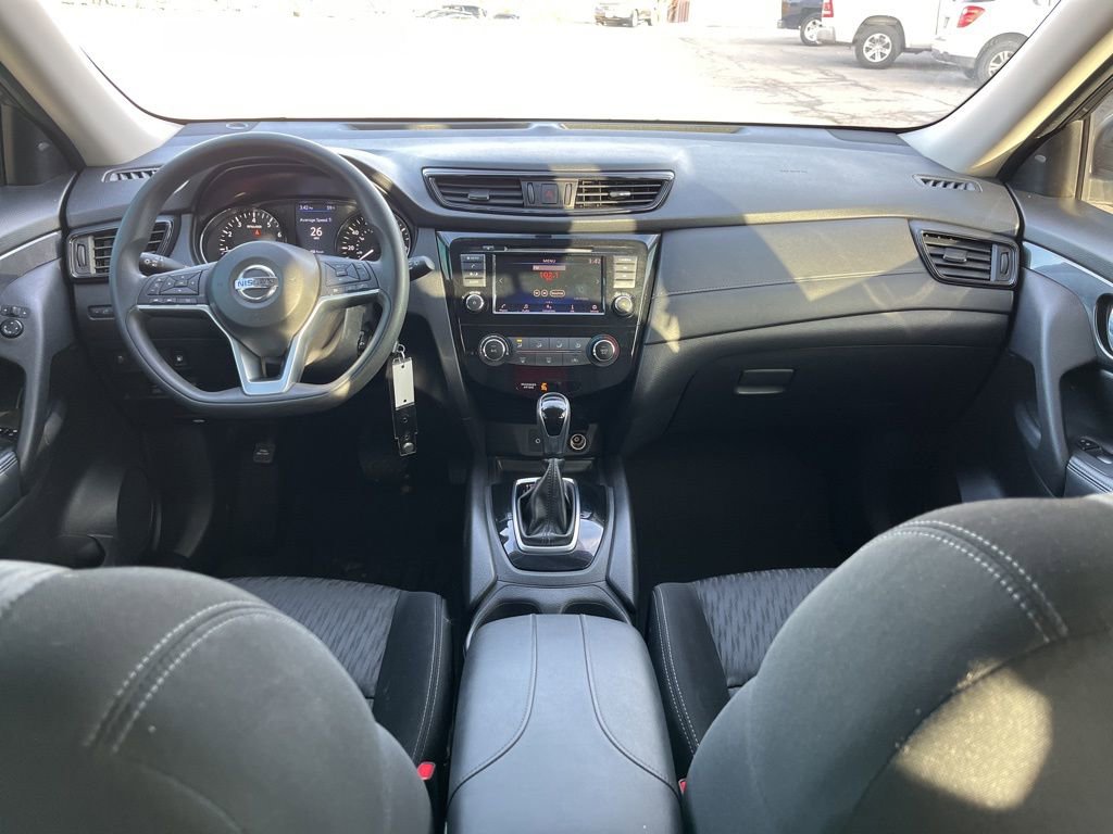 Used 2018 Nissan Rogue S image 32