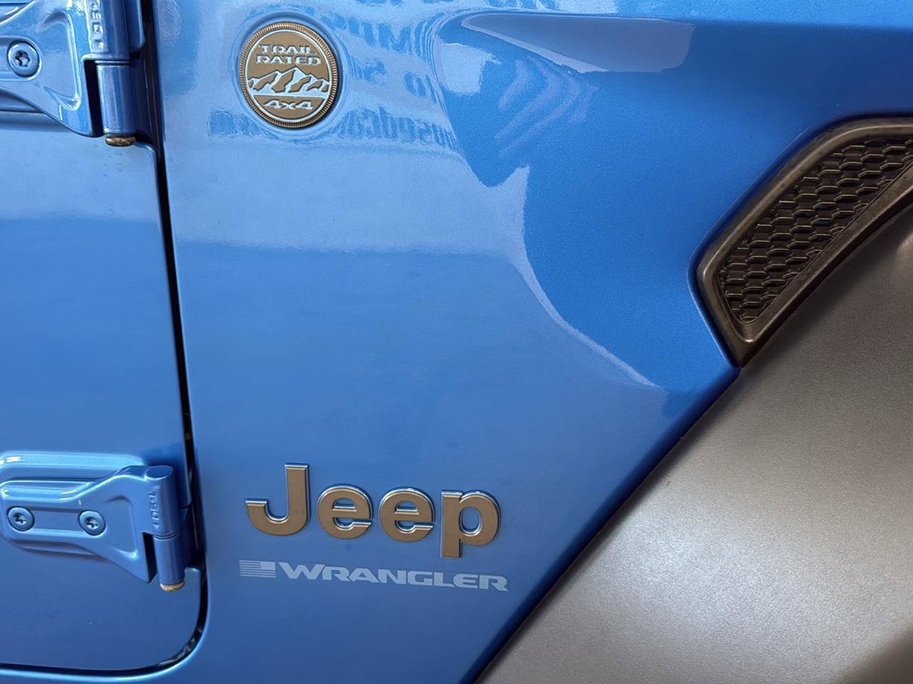 Used 2024 Jeep Wrangler Unlimited AWD/4WD image 80