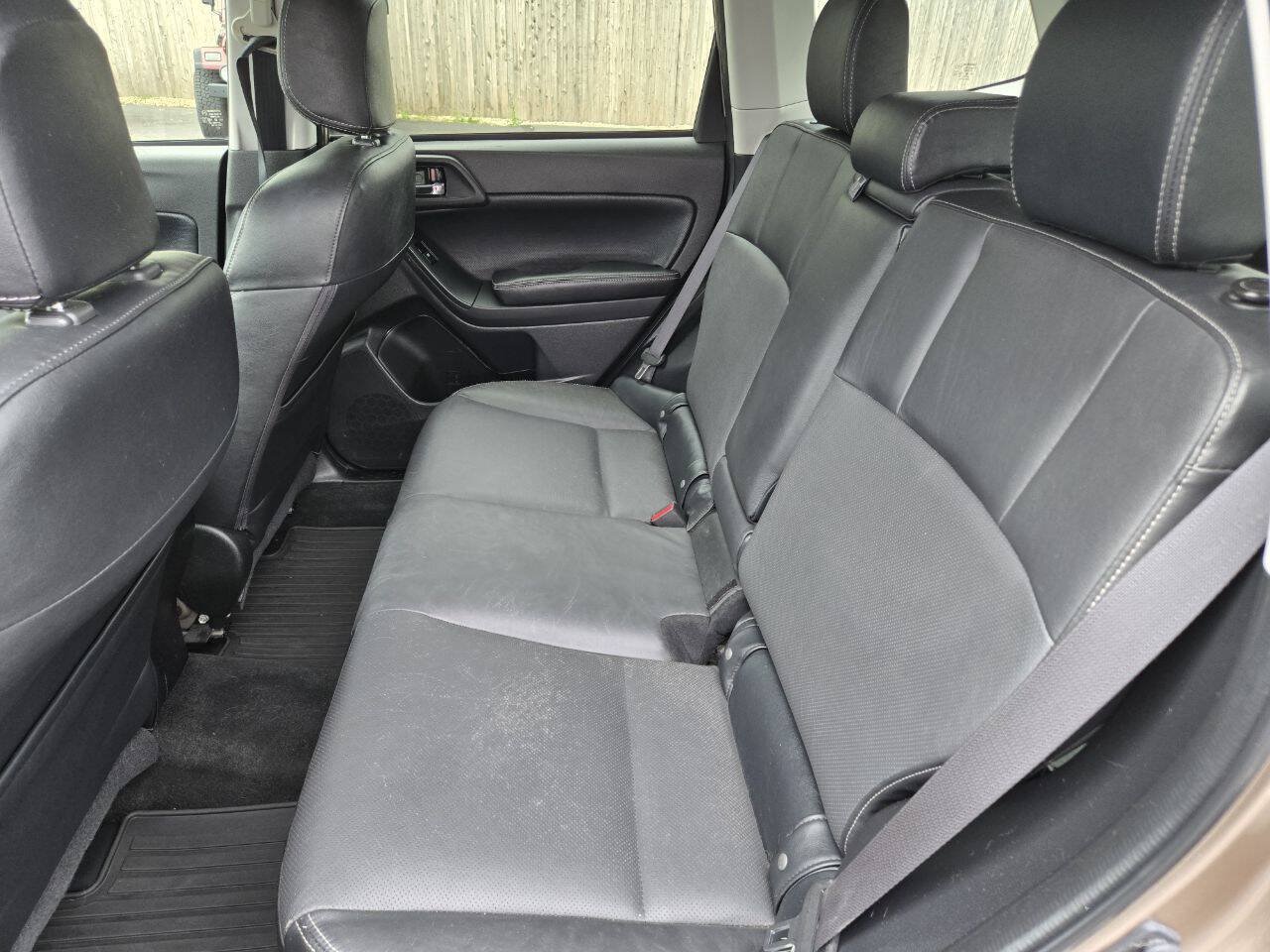 Used 2014 Subaru Forester 2.5i Limited AWD/4WD image 25