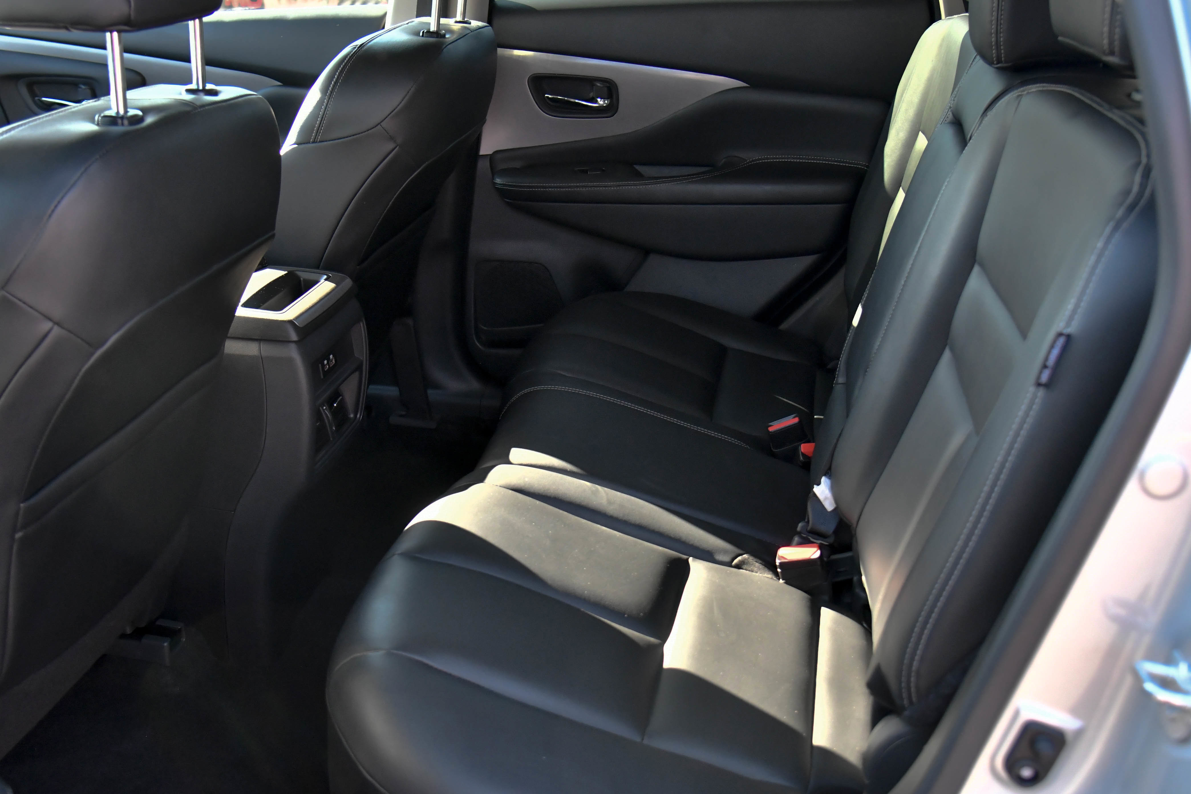 Used 2023 Nissan Murano SV image 34