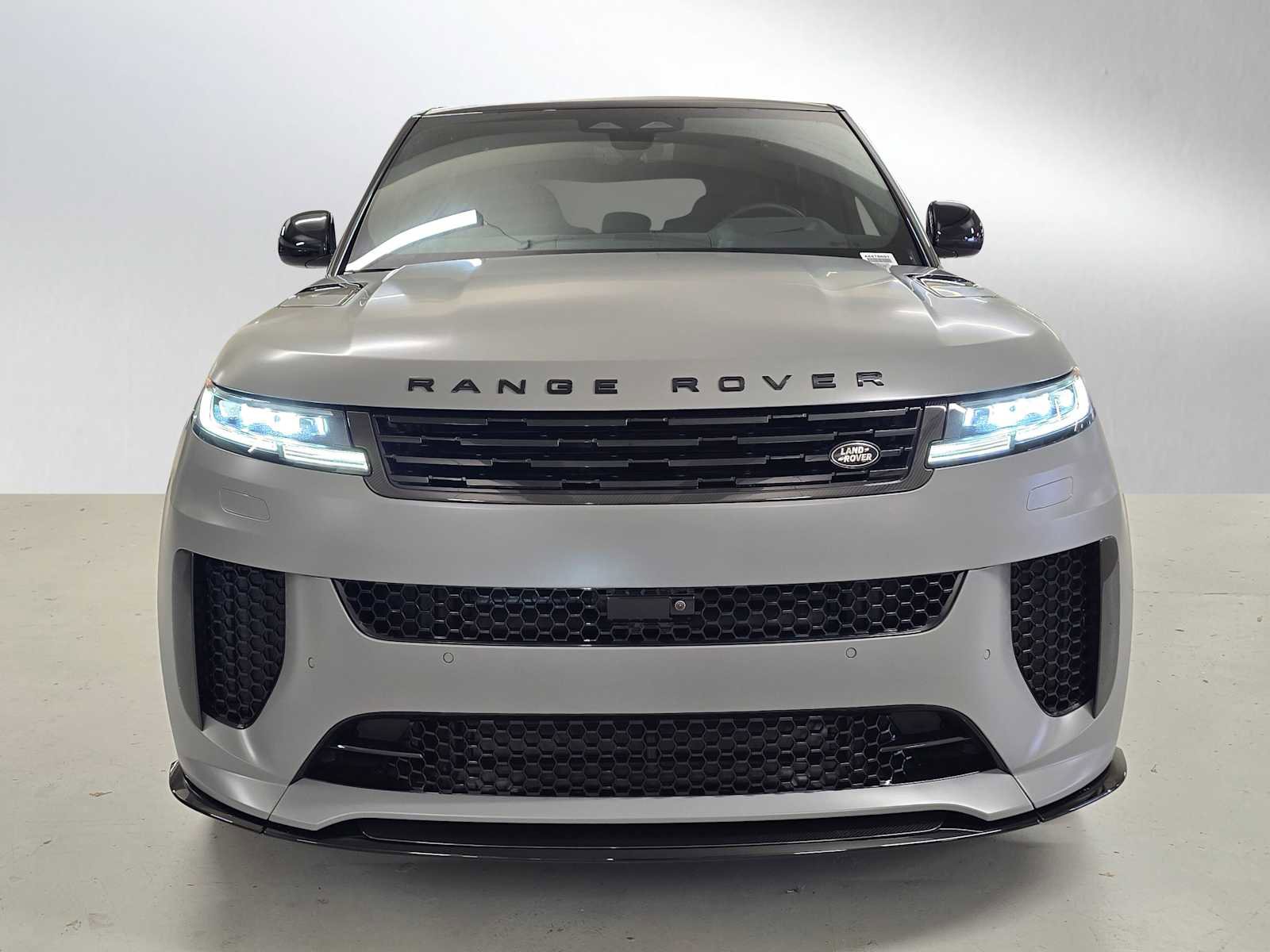Used 2025 Land Rover Range Rover Sport SV Edition Two image 8