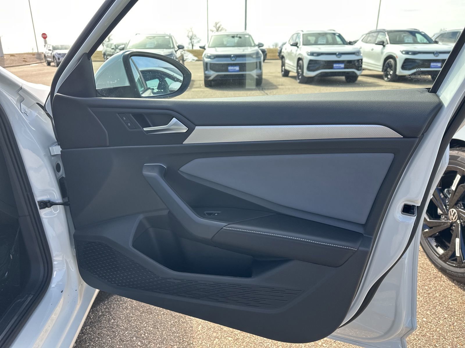 New 2026 Volkswagen Jetta SE image 36