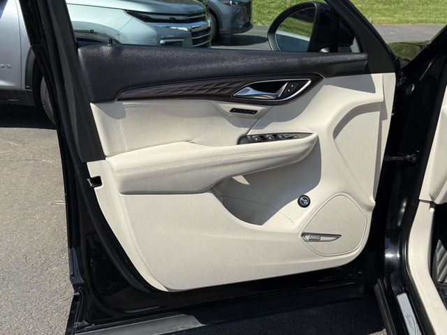 Used 2023 Buick Envision Avenir AWD/4WD image 9