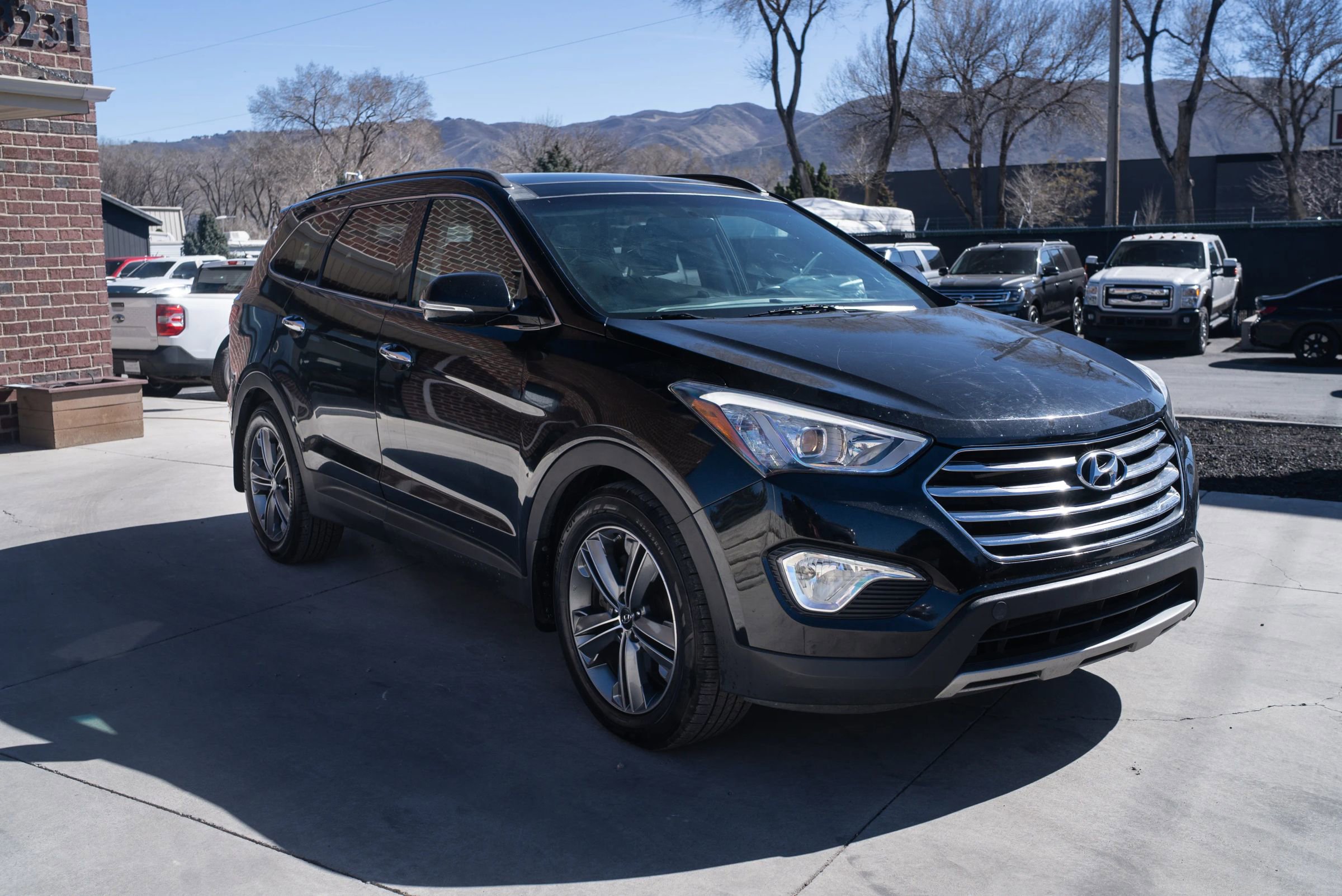 Used 2015 Hyundai Santa Fe GLS w/ Option Group 03 AWD/4WD image 11