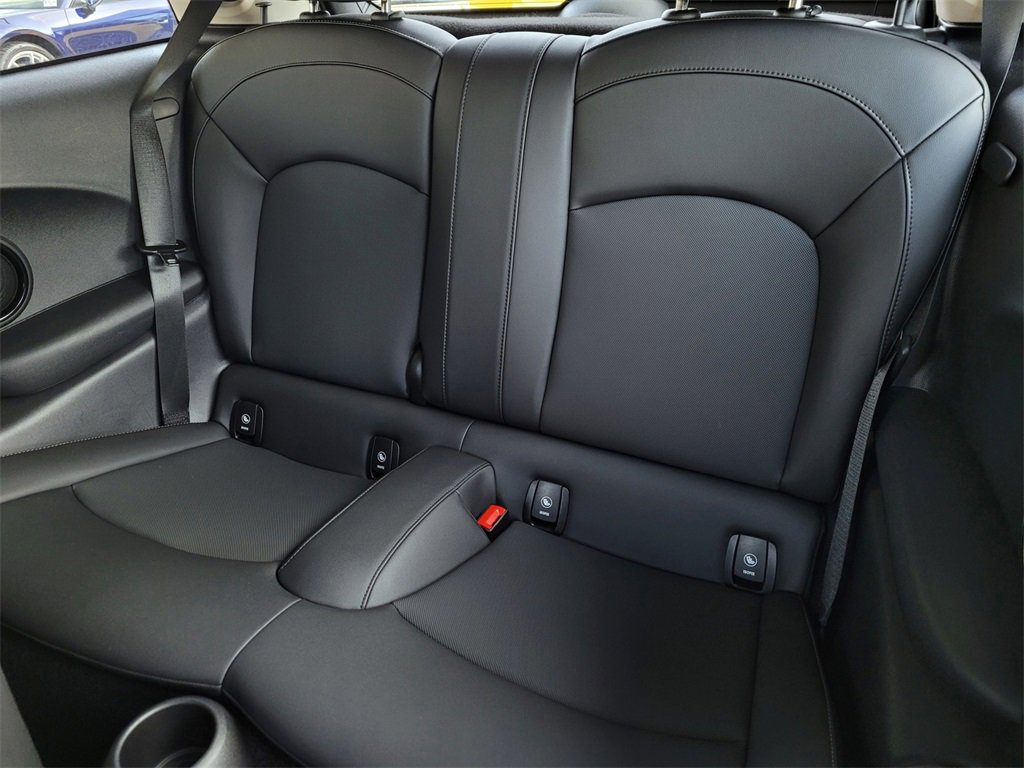 Used 2023 MINI Cooper SE image 10