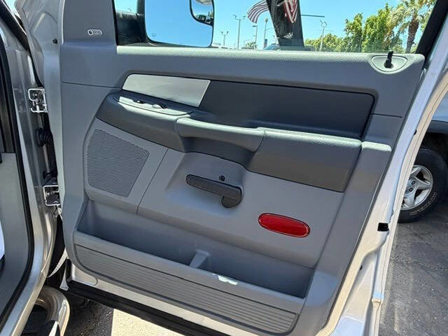 Used 2009 Dodge Ram 2500 Truck SLT w/ Popular Equipment Group AWD/4WD image 24