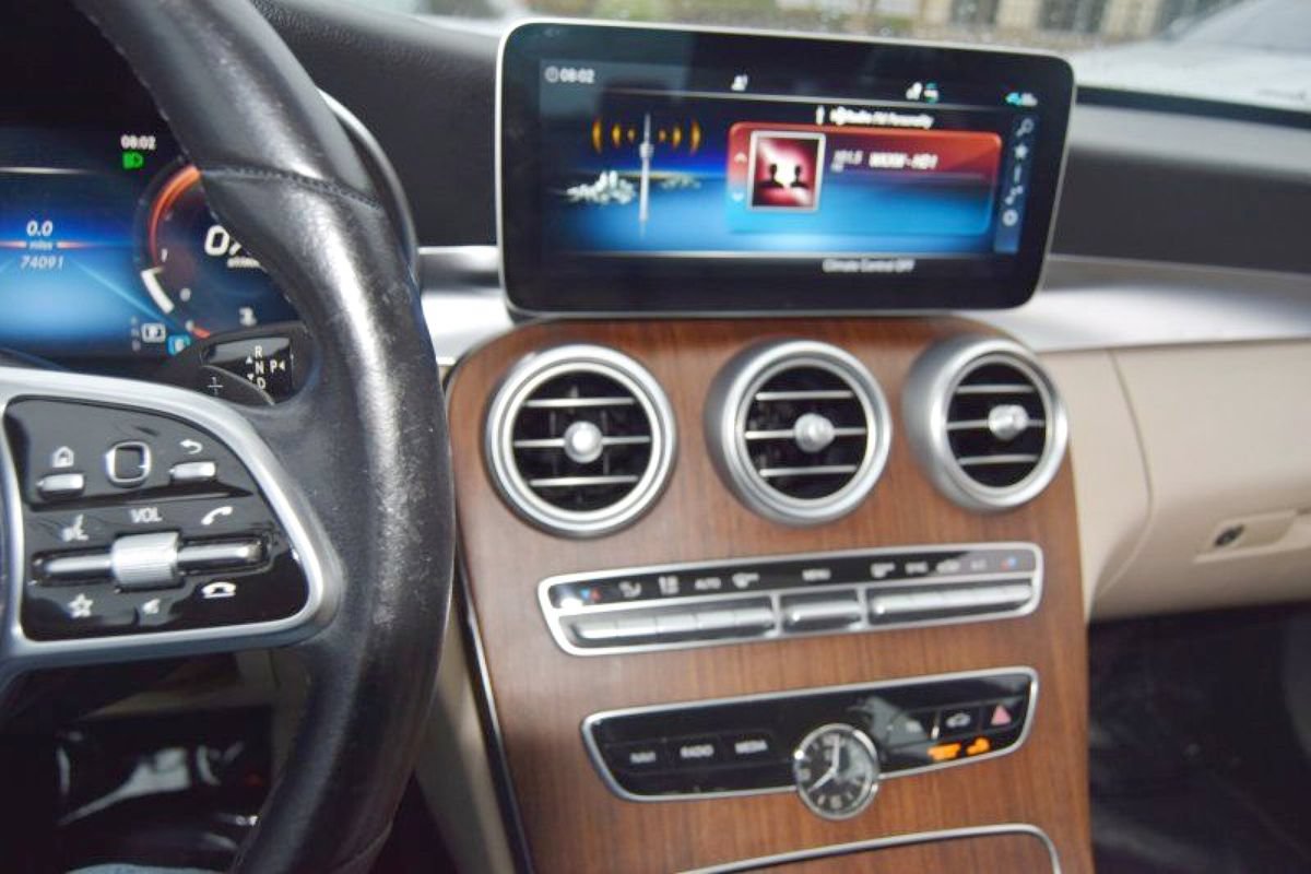 Used 2021 Mercedes-Benz C 300 Sedan image 29