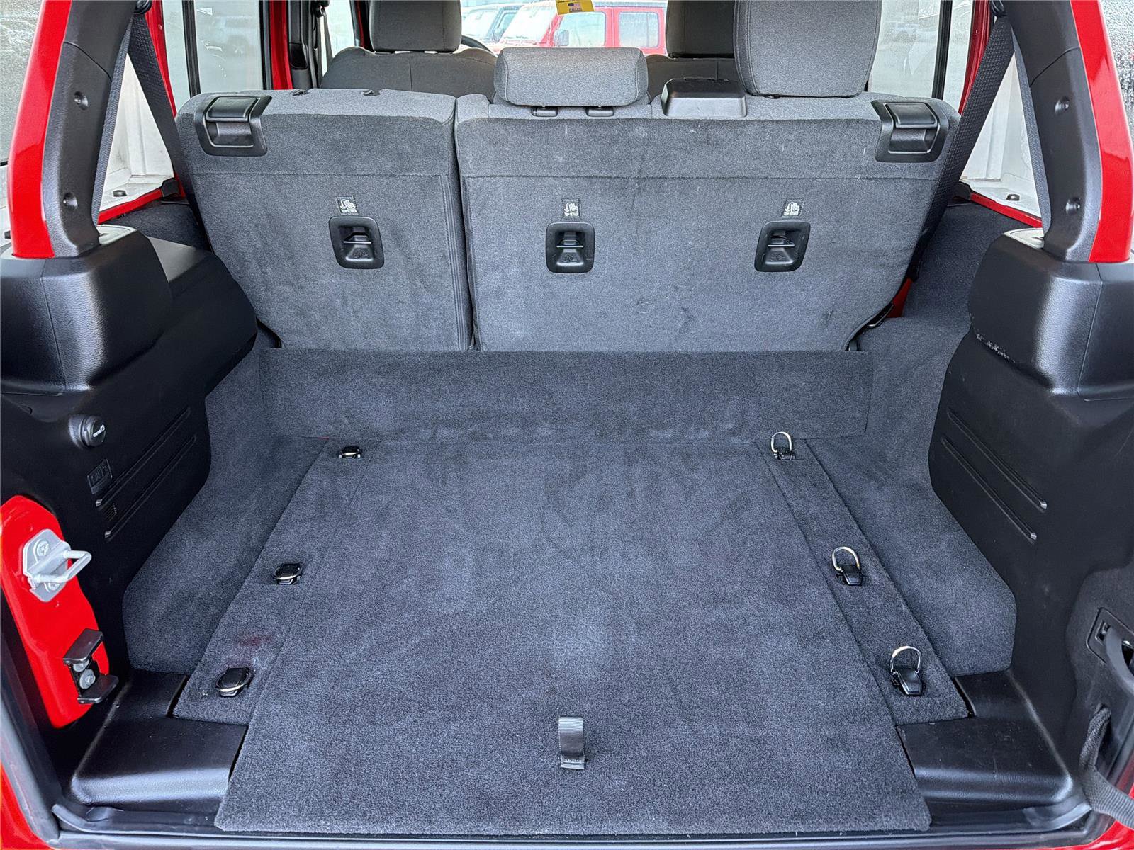 Used 2025 Jeep Wrangler Willys image 18