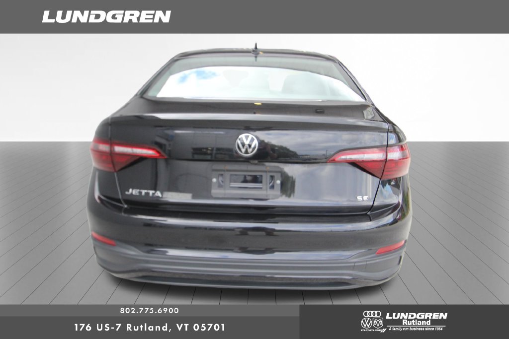Used 2024 Volkswagen Jetta SE FWD image 23