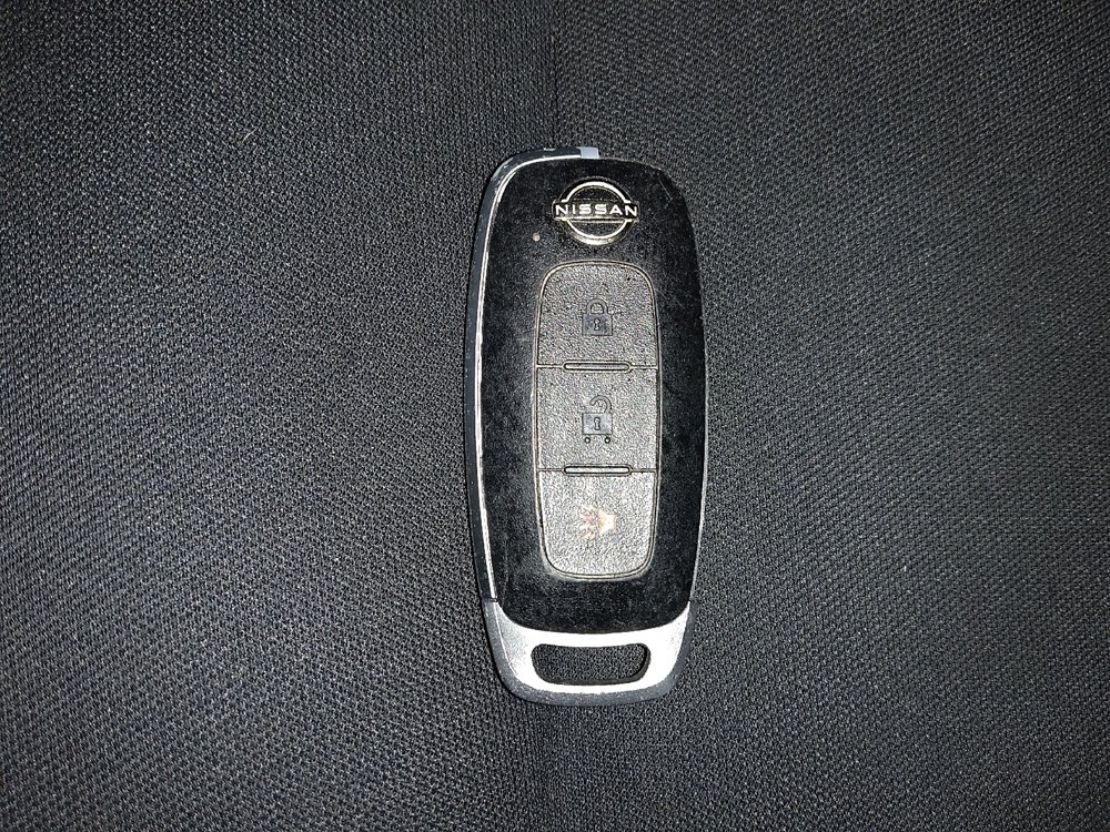 Used 2023 Nissan Rogue S image 32