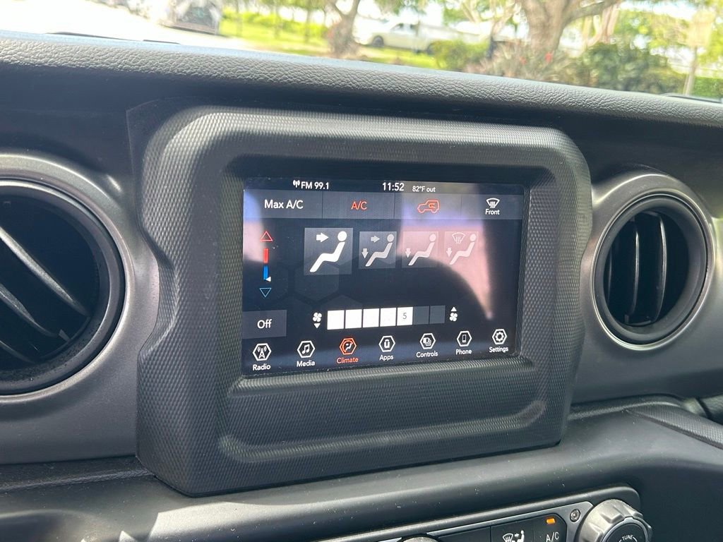 Certified 2023 Jeep Wrangler Sport AWD/4WD image 15
