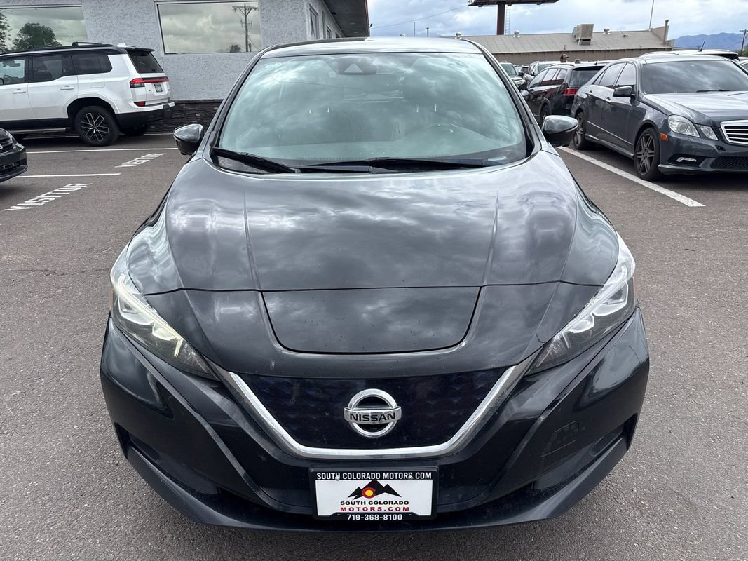 Used 2018 Nissan Leaf SL w/ SL Technology Package FWD image 2