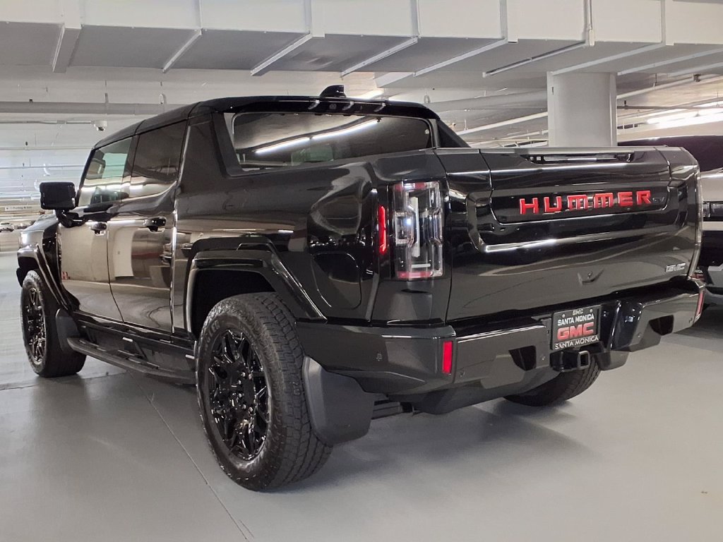 New 2026 GMC Hummer EV 4x4 Crew Cab w/ LPO, Illumination Package image 10