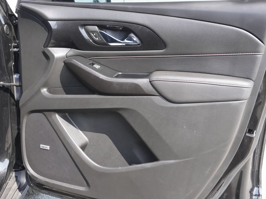 Used 2023 Chevrolet Traverse RS w/ LPO, Floor Liner Package AWD/4WD image 27