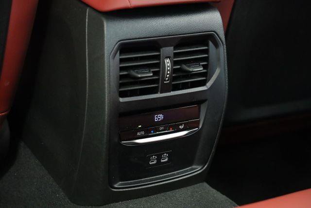 Used 2025 BMW 330i Sedan w/ M Sport Package RWD image 43