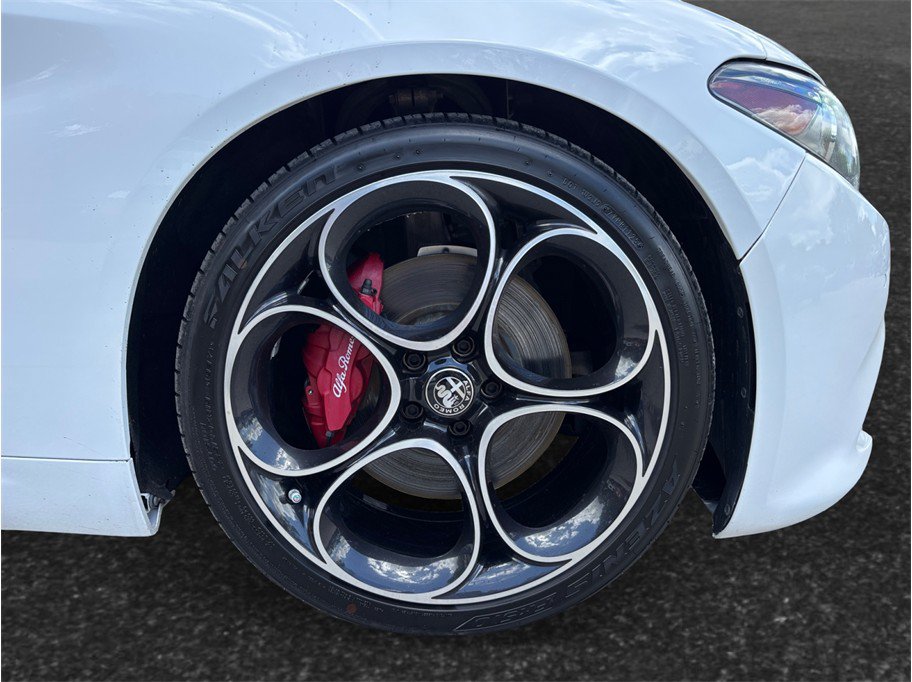 Used 2022 Alfa Romeo Giulia Ti w/ Active Assist Plus Package RWD image 13