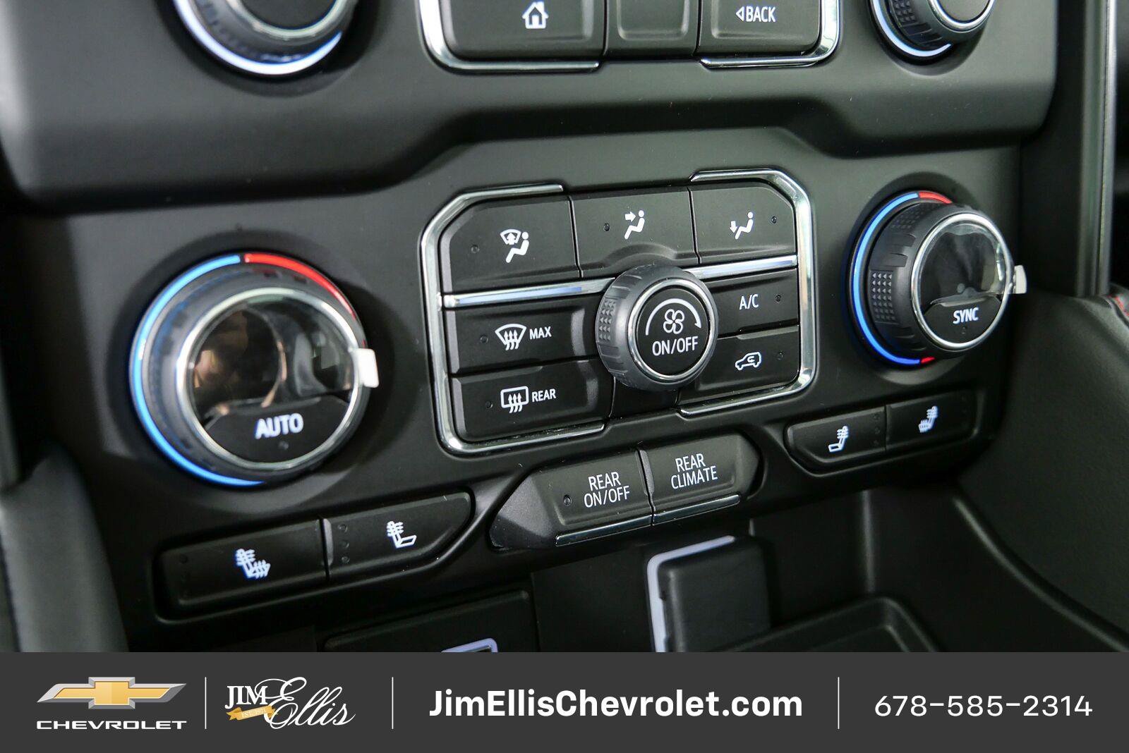 Certified 2024 Chevrolet Suburban RST w/ Luxury Package RWD image 16
