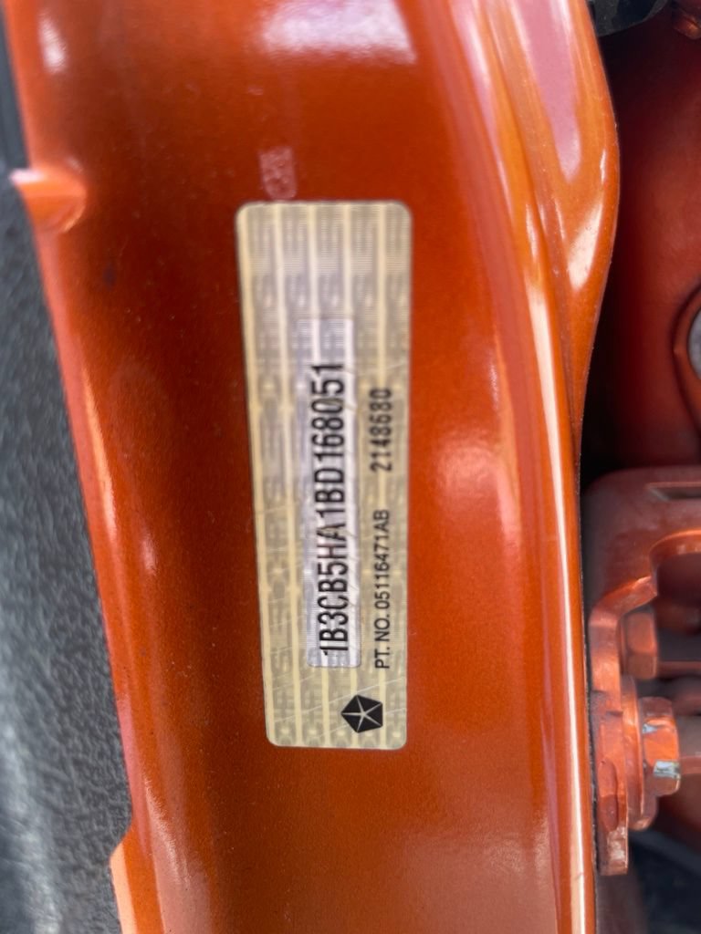 Used 2011 Dodge Caliber Heat FWD image 14