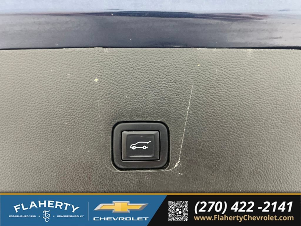 Used 2022 Chevrolet Traverse LT FWD image 20