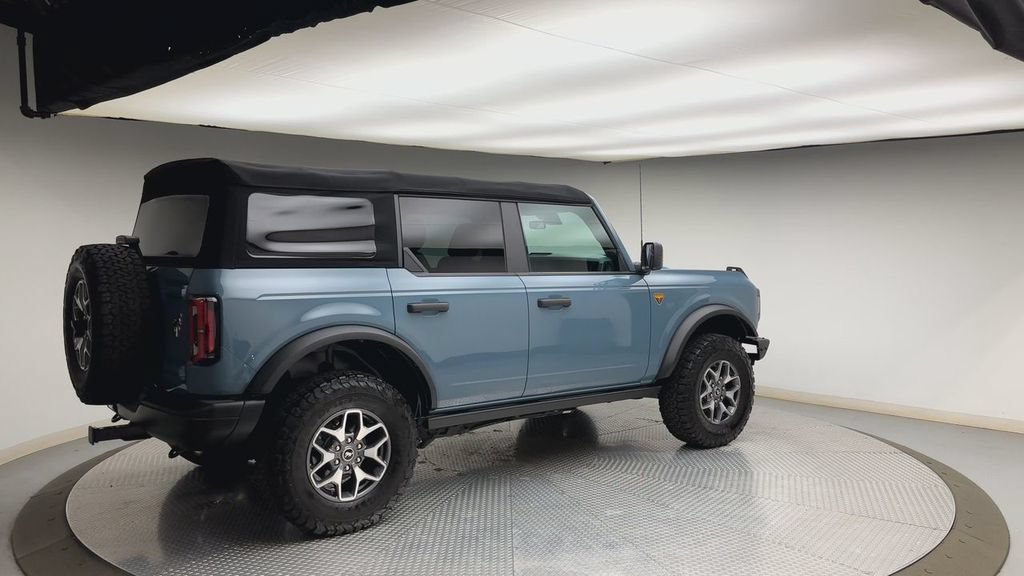 Used 2022 Ford Bronco Badlands AWD/4WD image 2