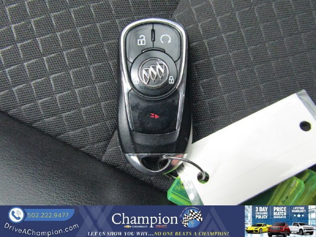 Used 2021 Buick Encore Preferred w/ Safety Package II AWD/4WD image 8