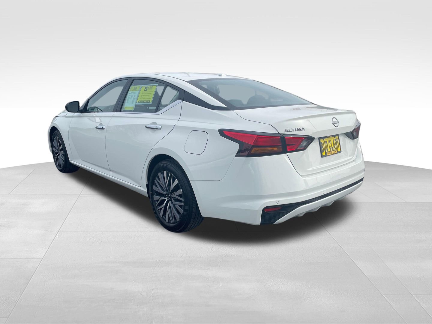 Used 2025 Nissan Altima 2.5 SV FWD image 6
