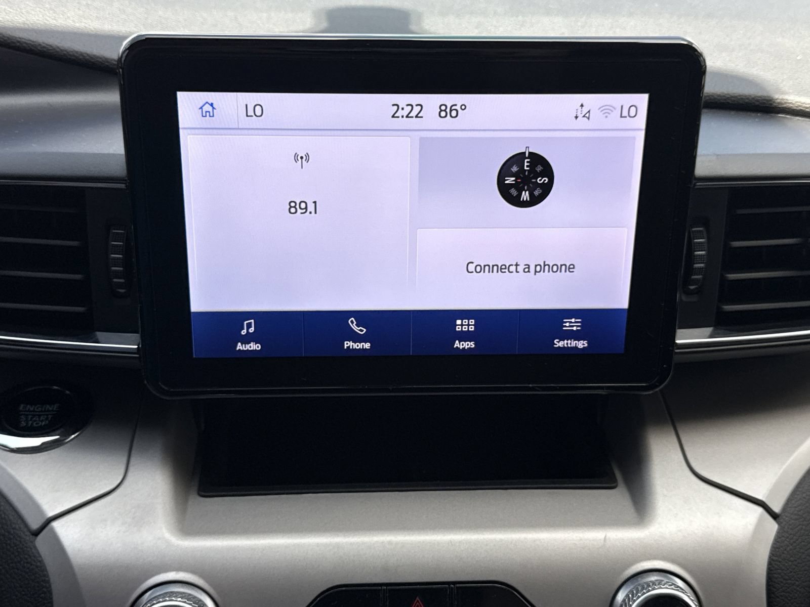 Used 2024 Ford Explorer XLT w/ Equipment Group 202A RWD image 18
