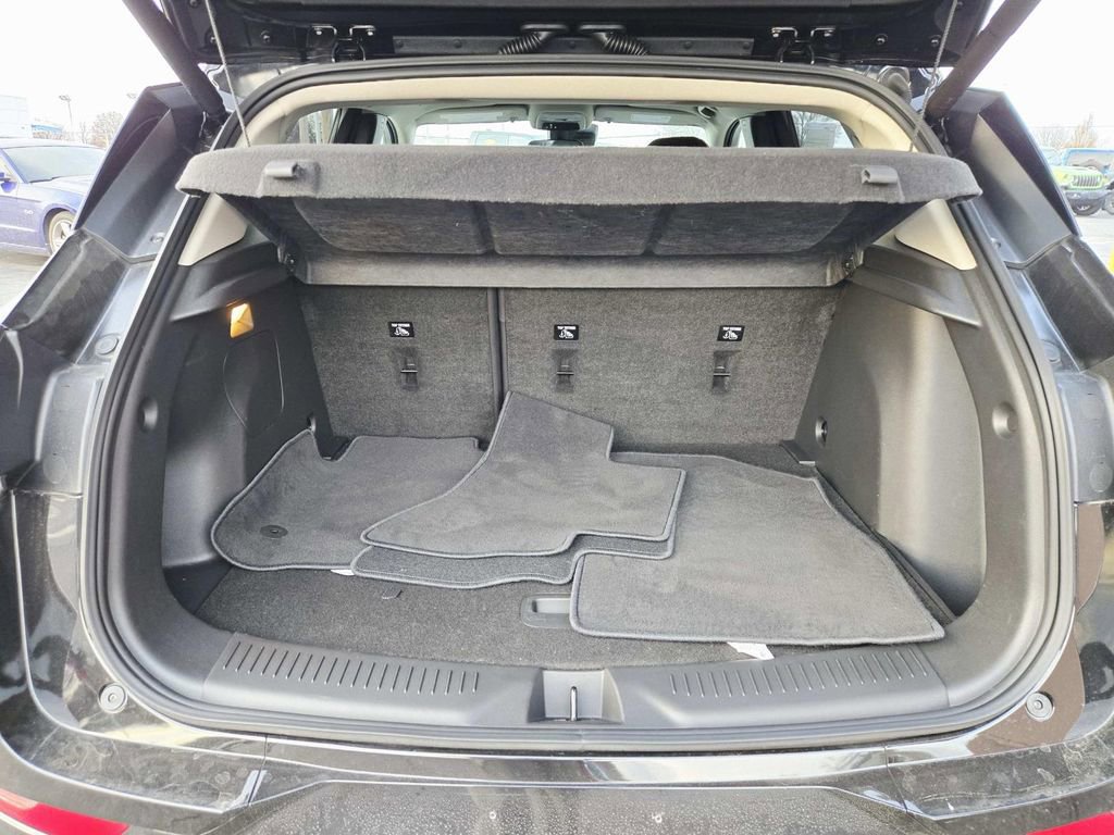 Used 2022 Buick Encore GX Select w/ Sport Touring Package image 13