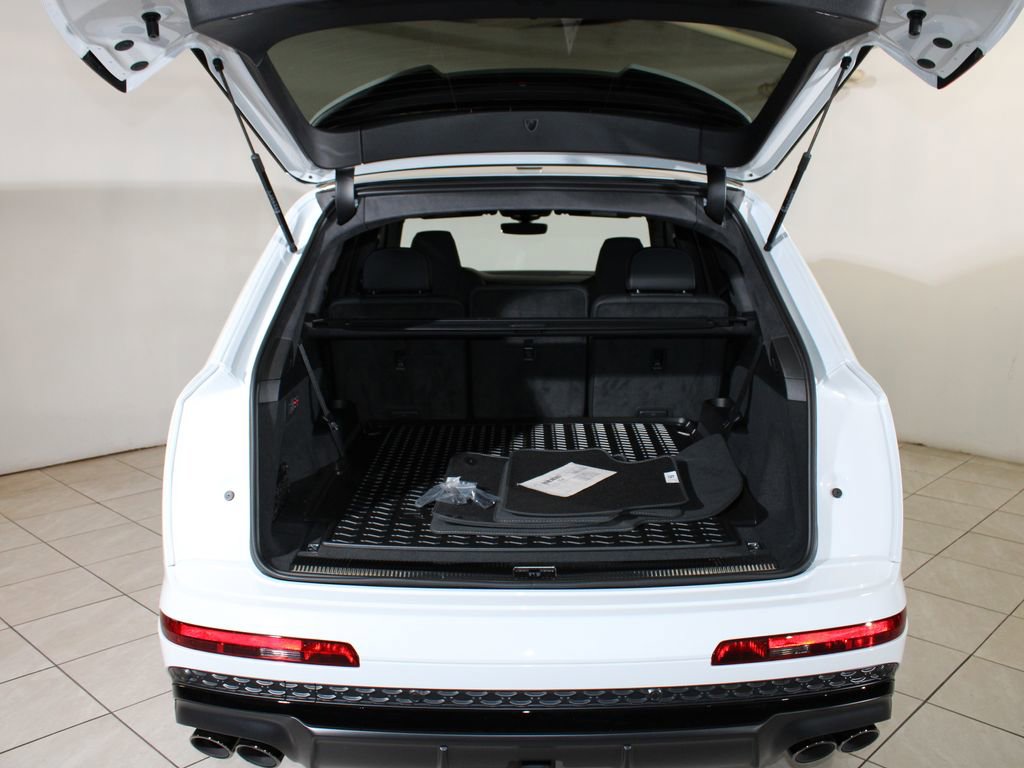 New 2026 Audi SQ7 Prestige image 22