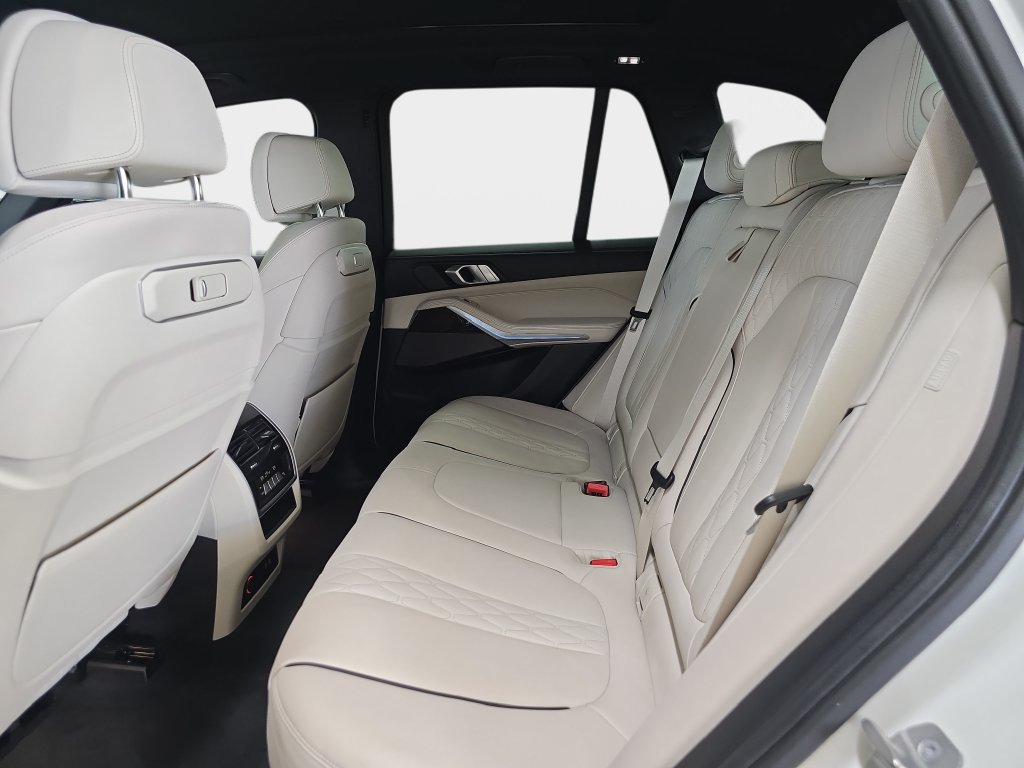 Certified 2024 BMW X5 sDrive40i w/ Premium Package RWD image 14