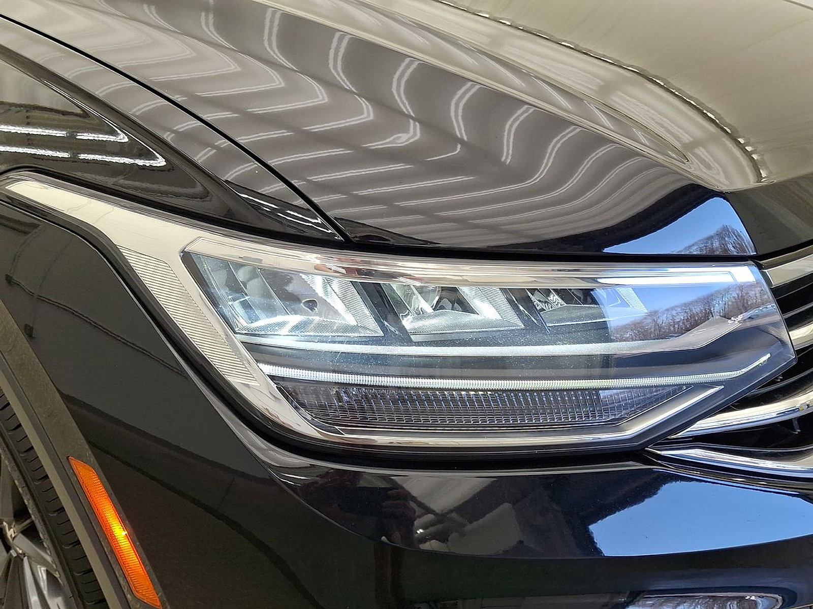 Used 2022 Volkswagen Tiguan SE image 28