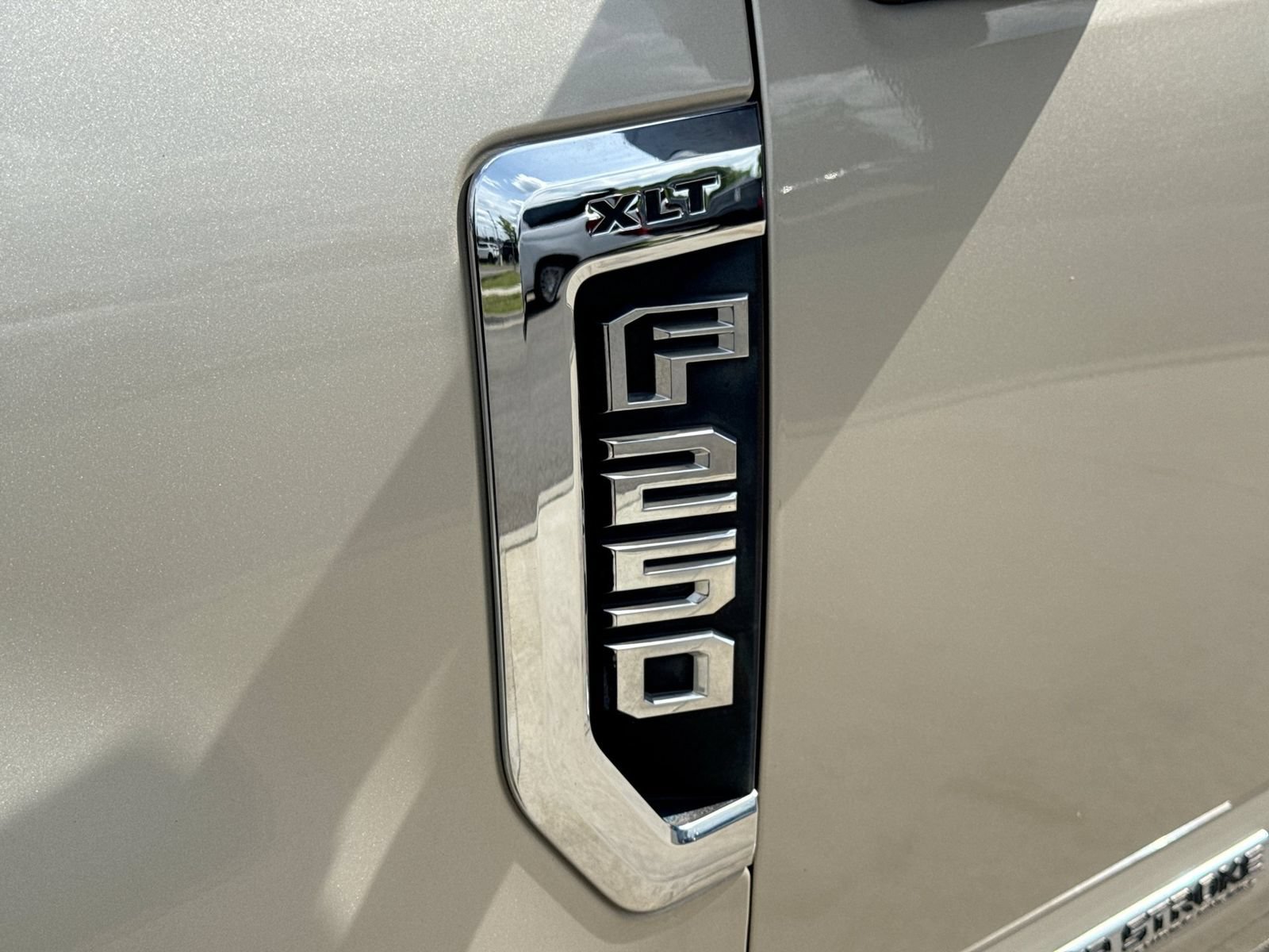 Used 2017 Ford F250 XLT AWD/4WD image 14