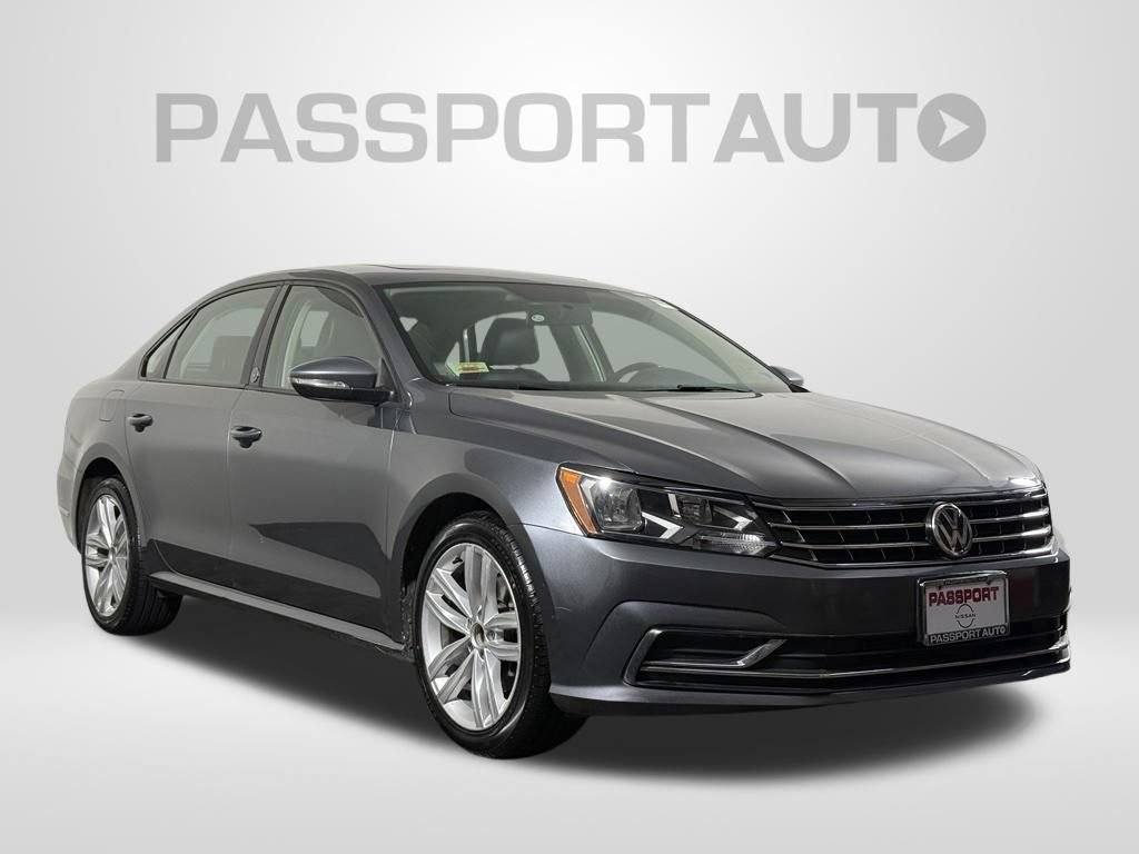 Used 2019 Volkswagen Passat 2.0T Wolfsburg FWD image 3