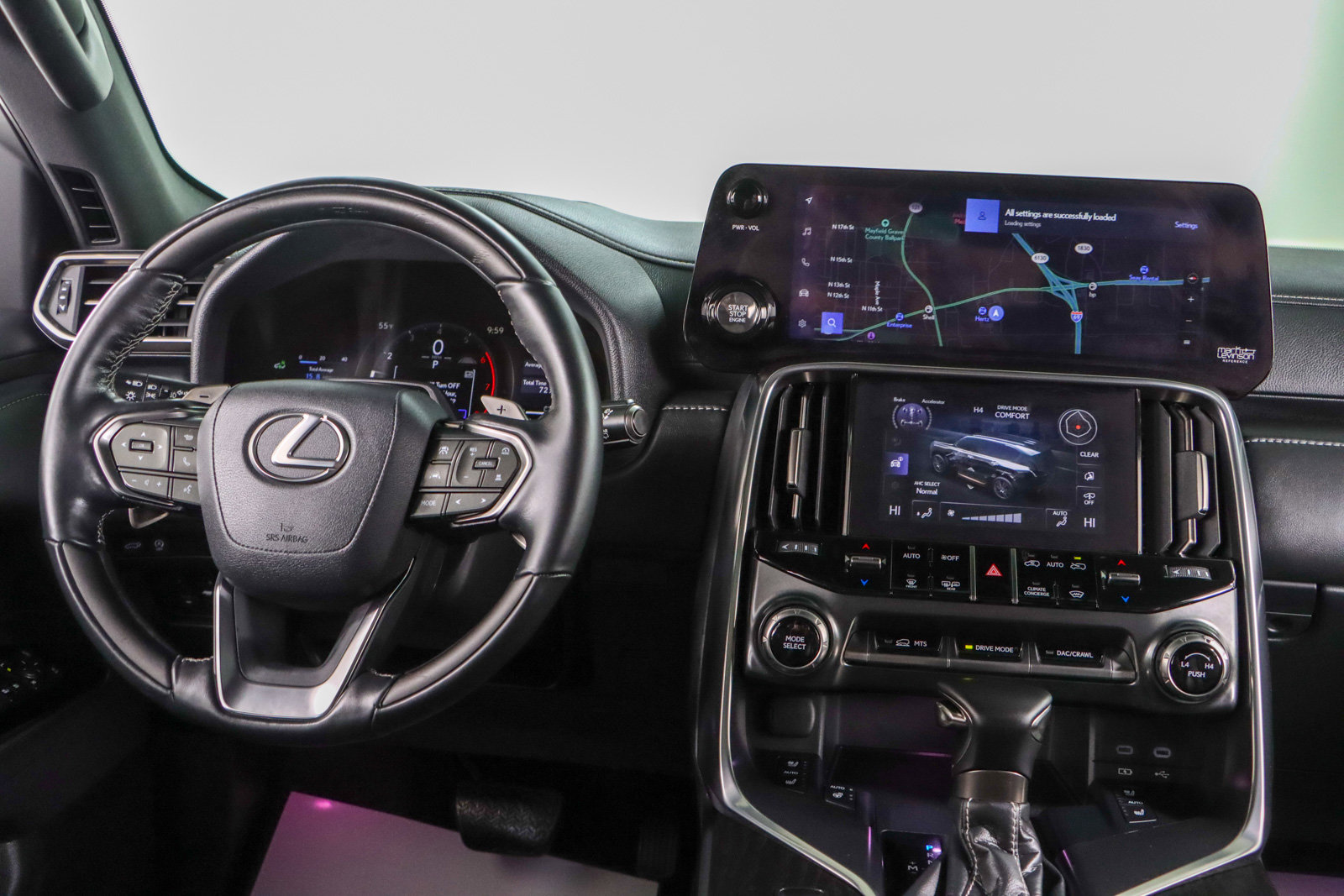 Used 2025 Lexus LX 600 4WD w/ Luxury Package image 18