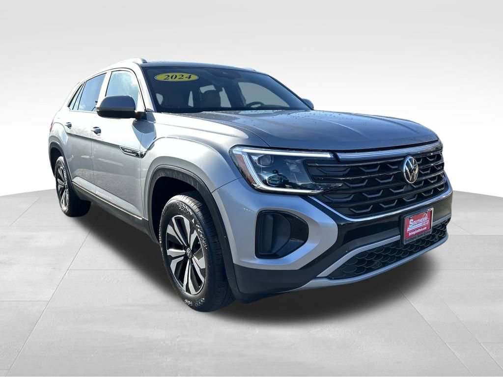 Used 2024 Volkswagen Atlas Cross Sport SE image 5