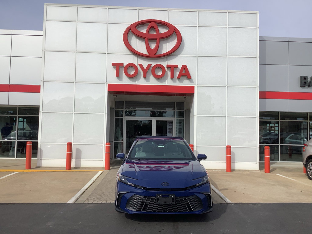 New 2026 Toyota Camry SE image 2