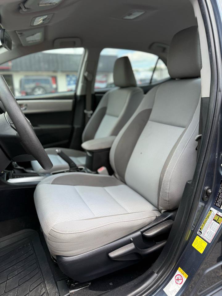 Used 2017 Toyota Corolla LE FWD image 8