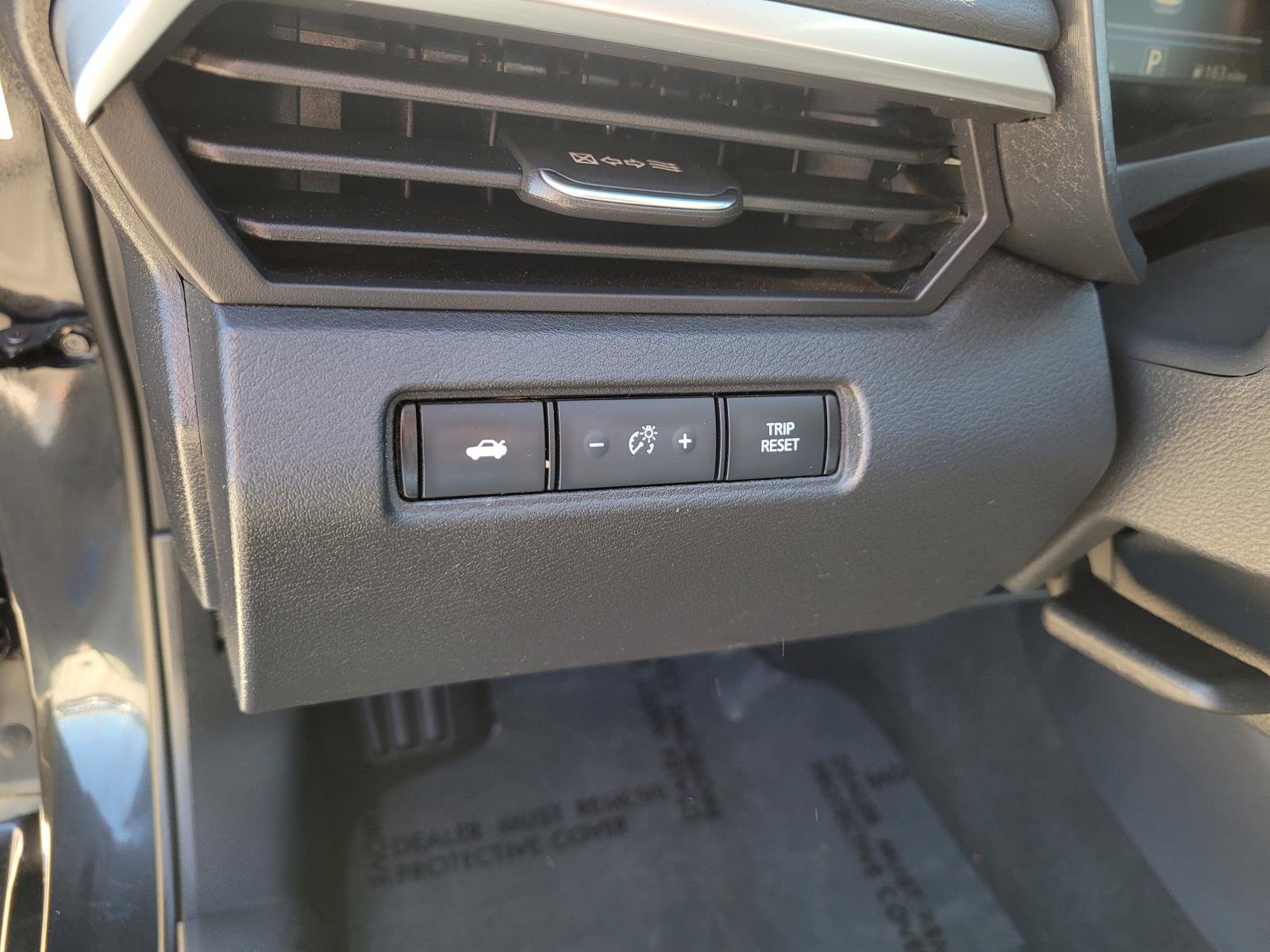 Used 2022 Nissan Altima 2.5 SV FWD image 22