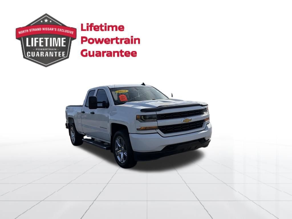 Used 2018 Chevrolet Silverado 1500 Custom w/ Custom Value Package AWD/4WD image 9