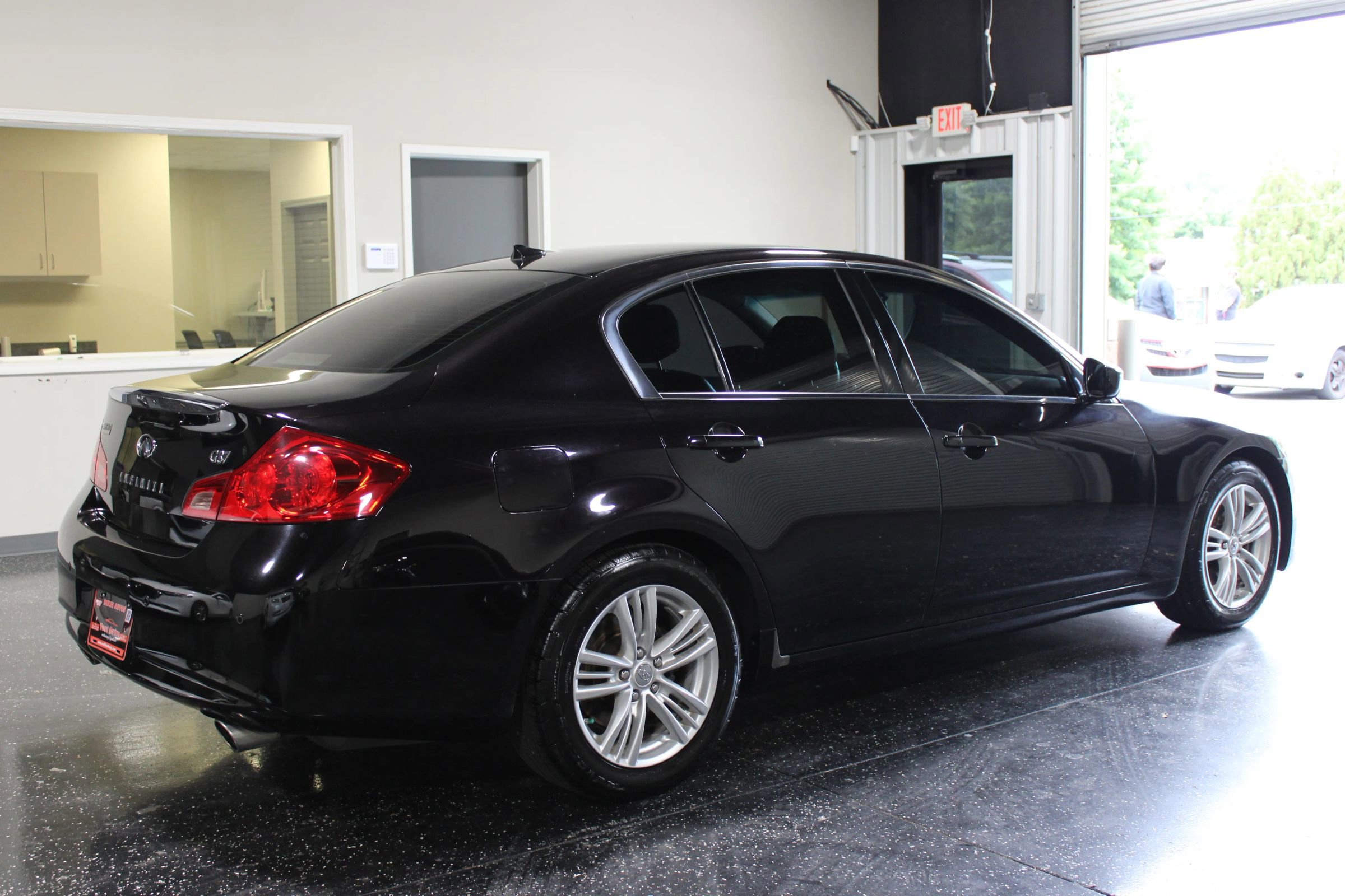 Used 2012 INFINITI G37 Journey w/ Premium Pkg RWD image 6