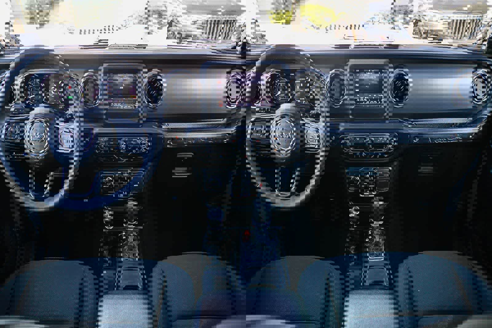 Used 2023 Jeep Wrangler Unlimited image 12