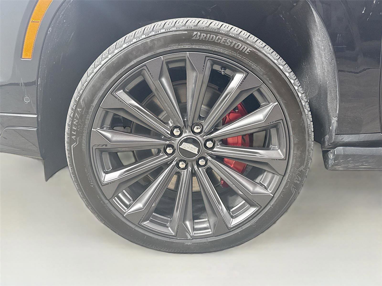 Used 2025 Cadillac Escalade ESV V AWD/4WD image 29