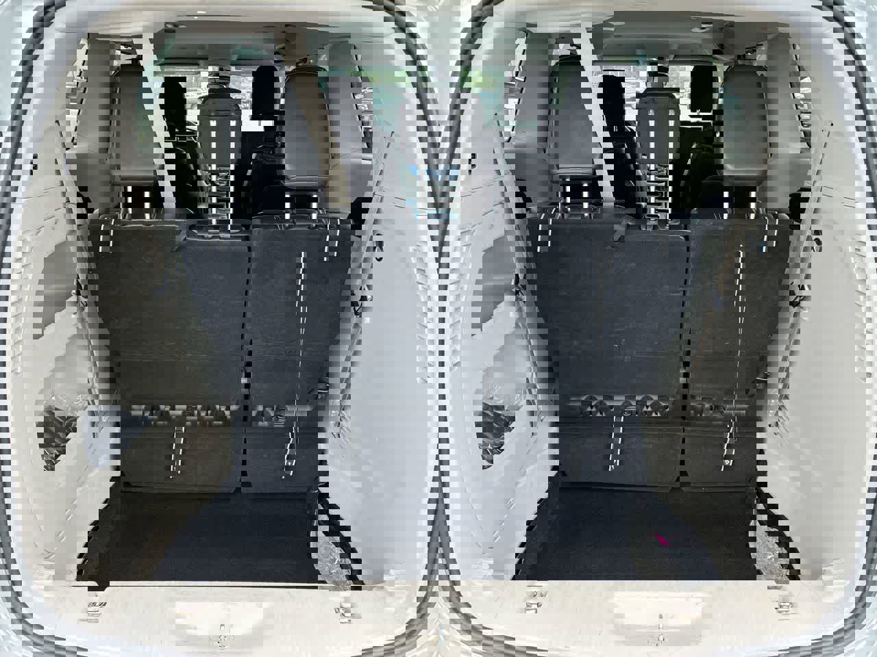 Used 2024 Chrysler Pacifica Touring-L image 24