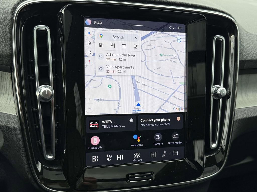 Used 2023 Volvo XC40 B5 Plus w/ Driver Assist Package image 6