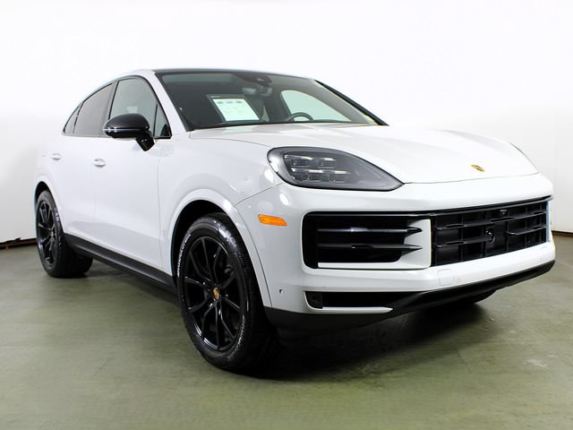 Certified 2026 Porsche Cayenne Coupe AWD/4WD image 9